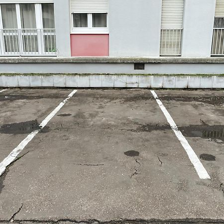 Au Coeur Des Arenes - Parking Prive Apartamento Metz Exterior foto