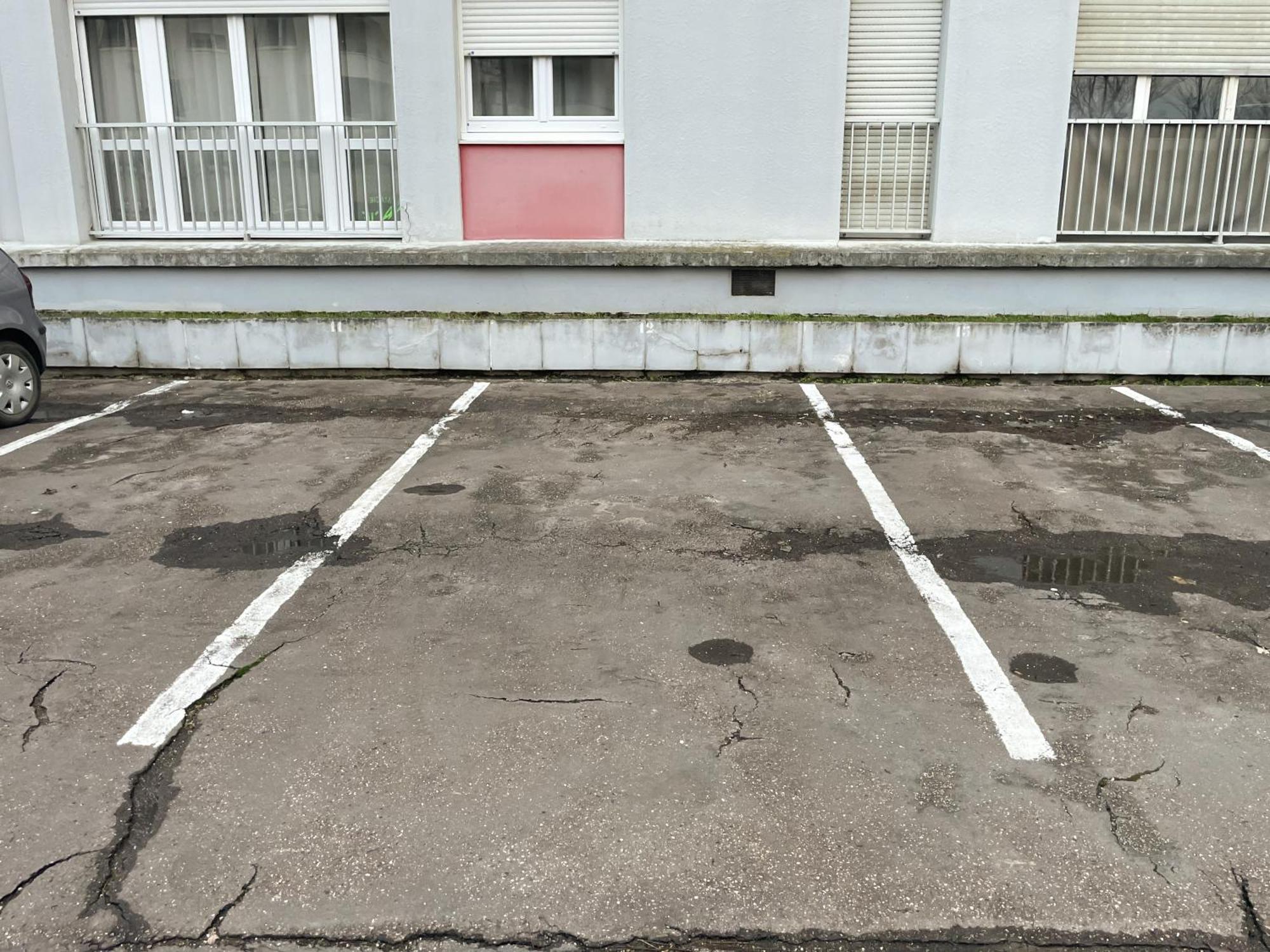 Au Coeur Des Arenes - Parking Prive Apartamento Metz Exterior foto